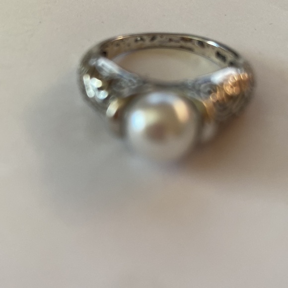 Silver Plated filigree Ring with Faux Pearl NWOT - Picture 5 of 5